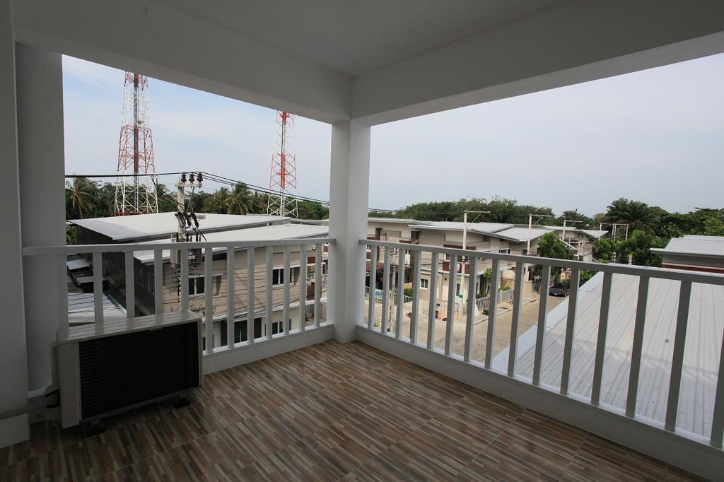 Apartamento Living By Grace Si Sunthon Exterior foto